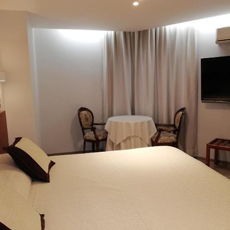 Hotel Montecarlo Santiago del Cile Esterno foto