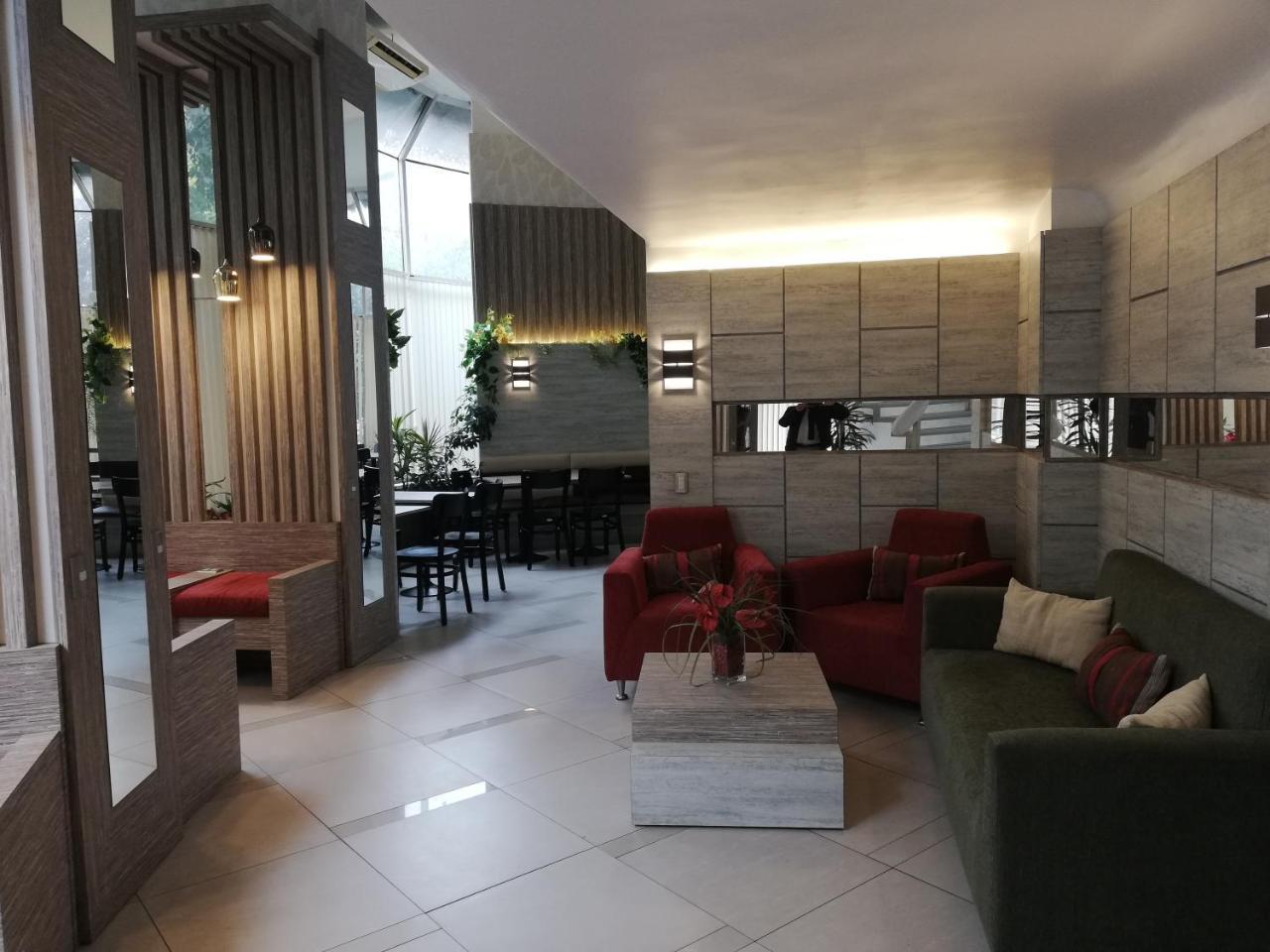 Hotel Montecarlo Santiago del Cile Esterno foto
