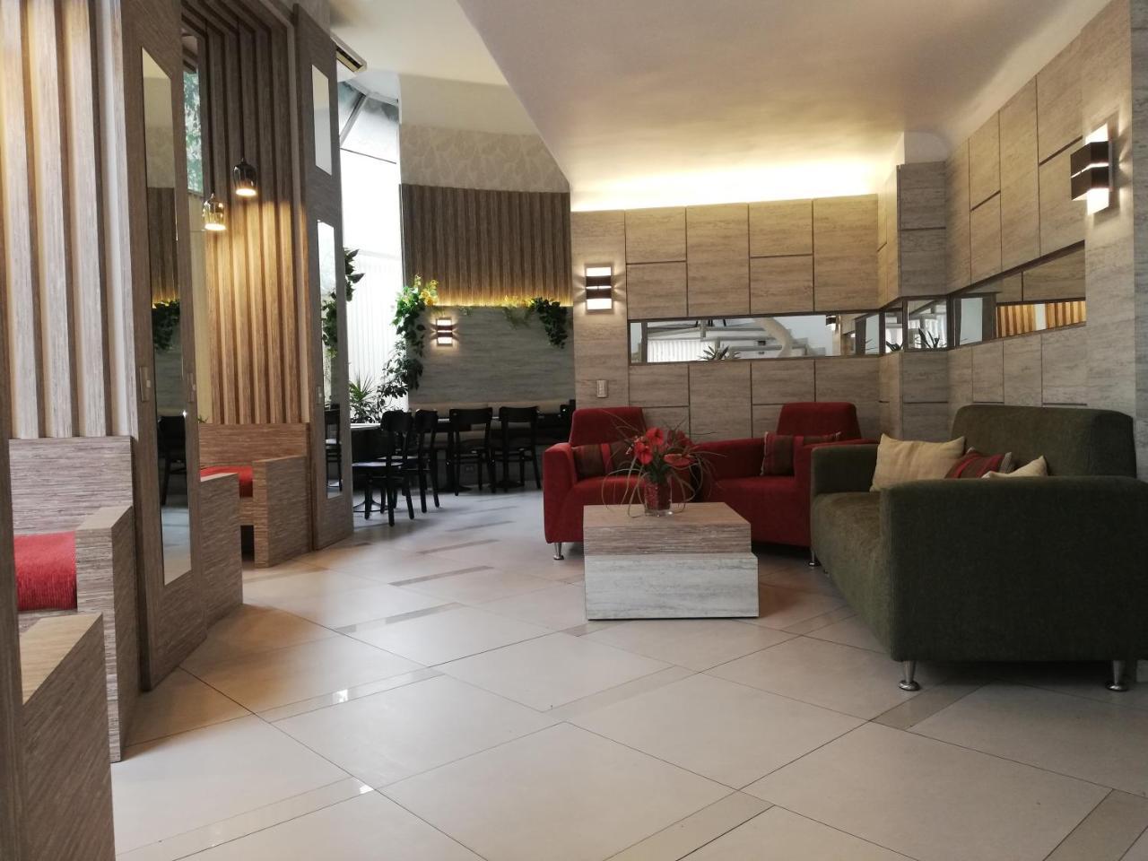 Hotel Montecarlo Santiago del Cile Esterno foto